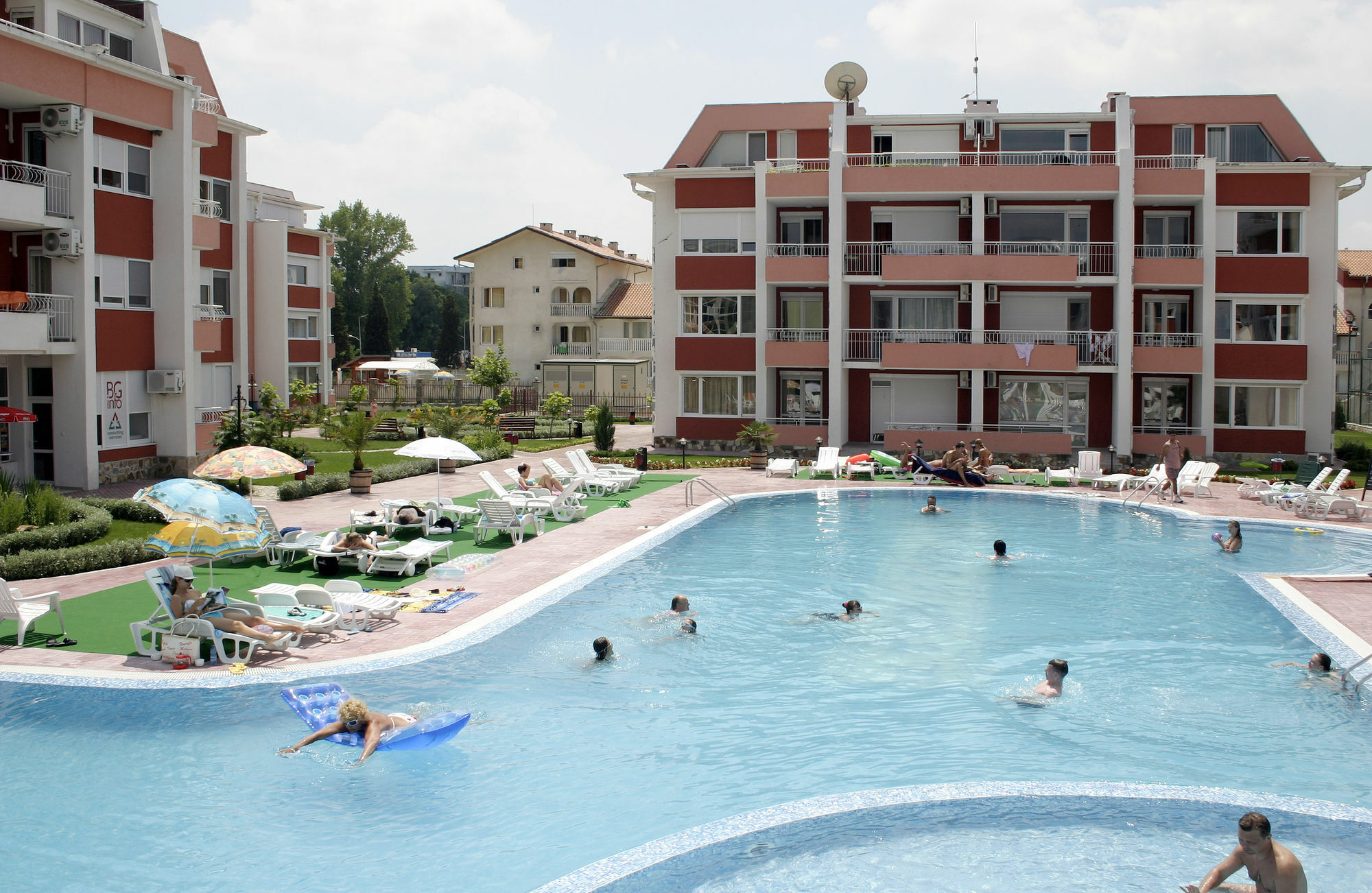 Sunny Fort Apartments Sunny Beach Exterior photo